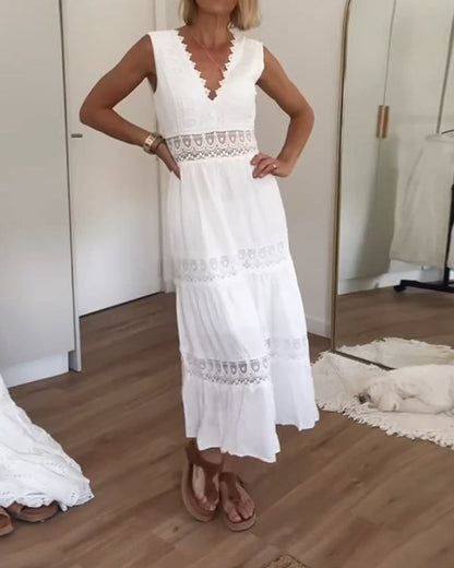 Kim™ - LACE DRESS WITH V-NECKLINE
